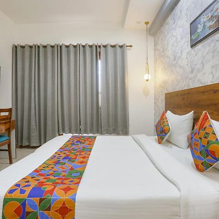 Fabhotel New Journey Hospitality 古尔冈 外观 照片